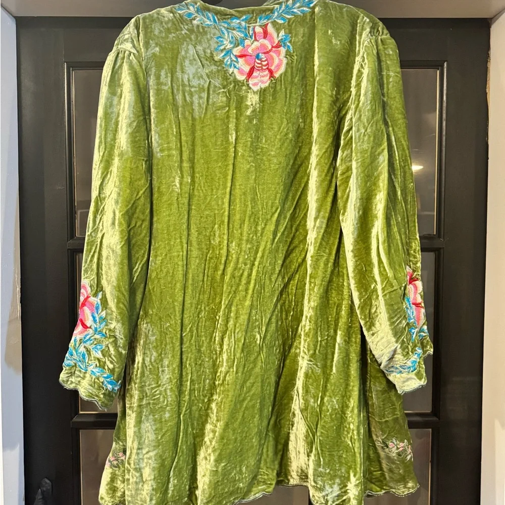 Chasing Unicorns One Night In Heaven Silk Velvet Housecoat BNWT - Picture 6 of 12
